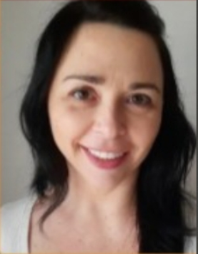 Dra. Adriana Claudia Lunardi
