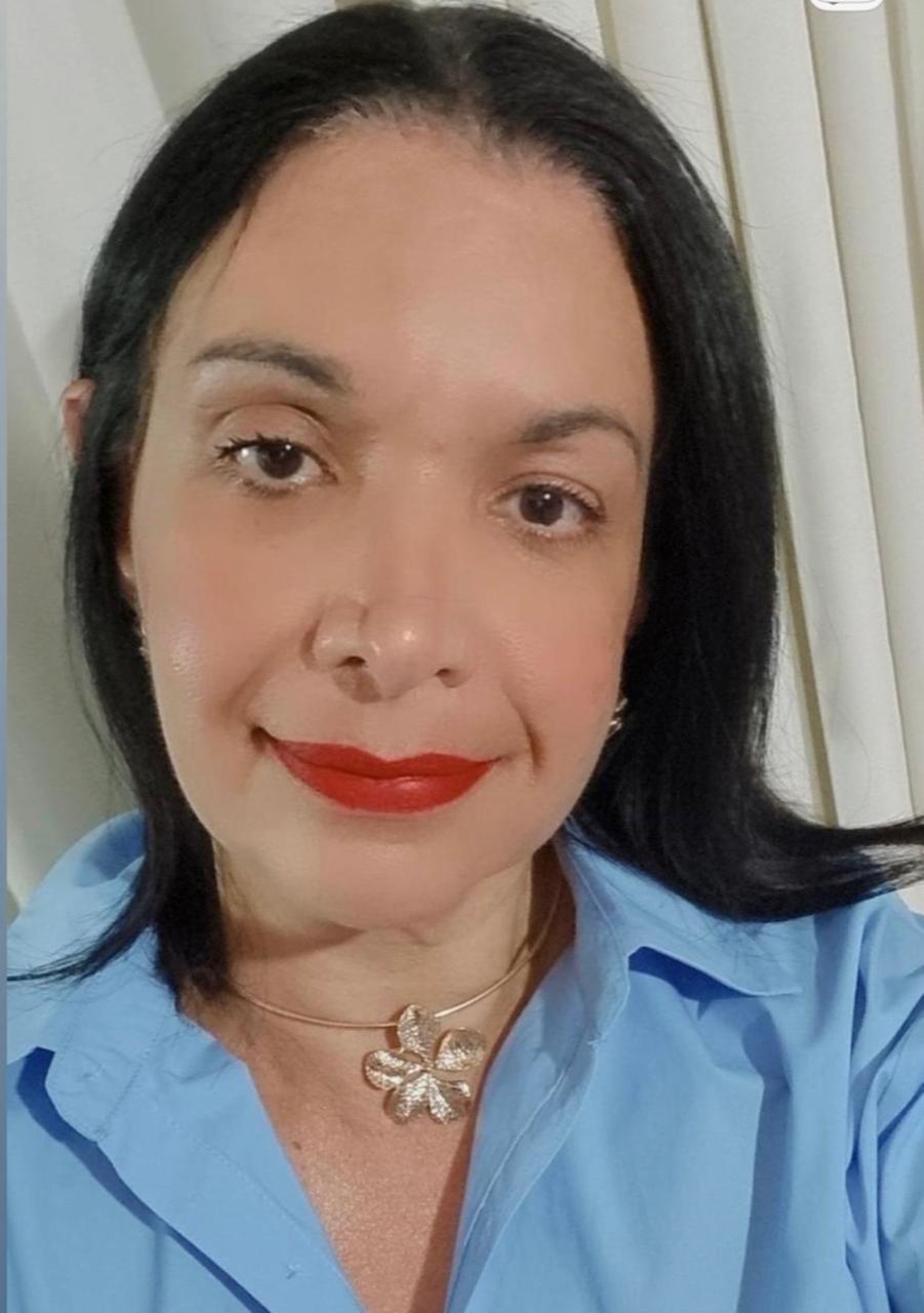 Dra. Roberta Gonçalves de Faria